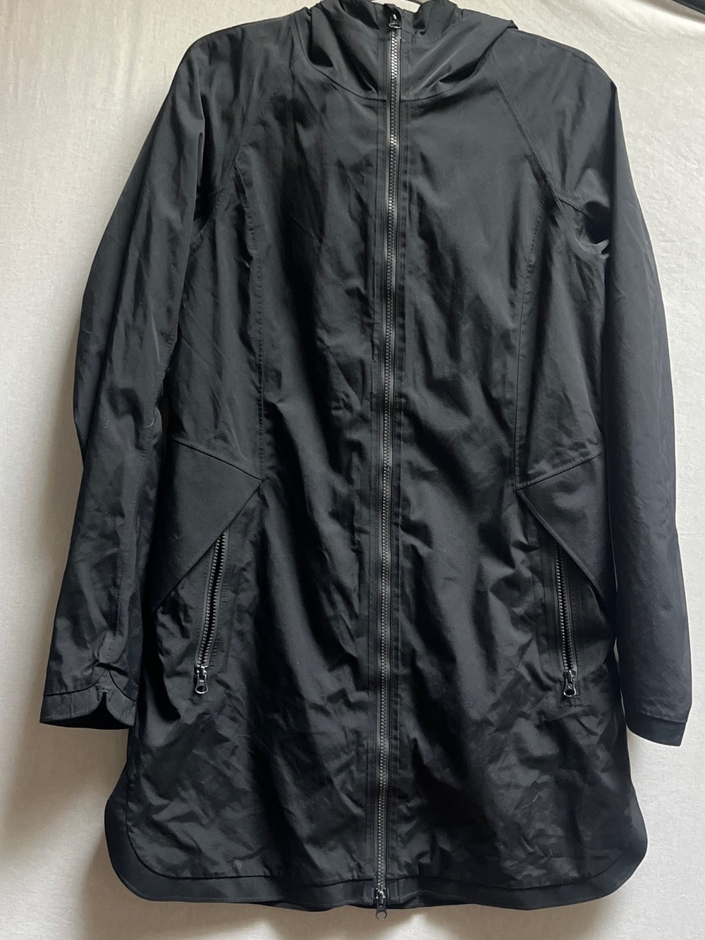 Lululemon Black Hooded Long Rain Jacket Coat Size 8